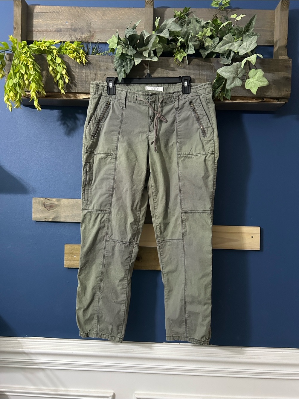 LOFT Womens Olive Cargo Drawstring Pants Zipped Pockets 8